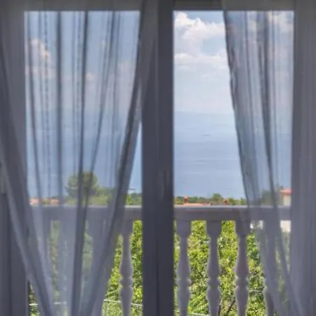 Melanie - Opric Hills 奥帕提亚