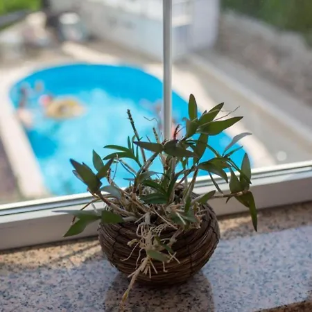 Melanie - Opric Hills 公寓 *