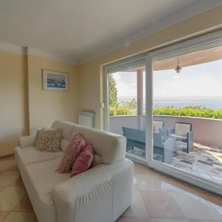 Melanie - Opric Hills * 奥帕提亚