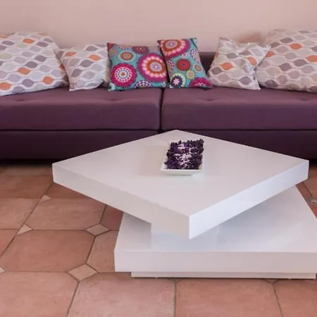 Melanie - Opric Hills * 奥帕提亚