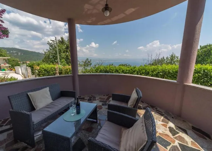 Апартаменты Melanie - Opric Hills